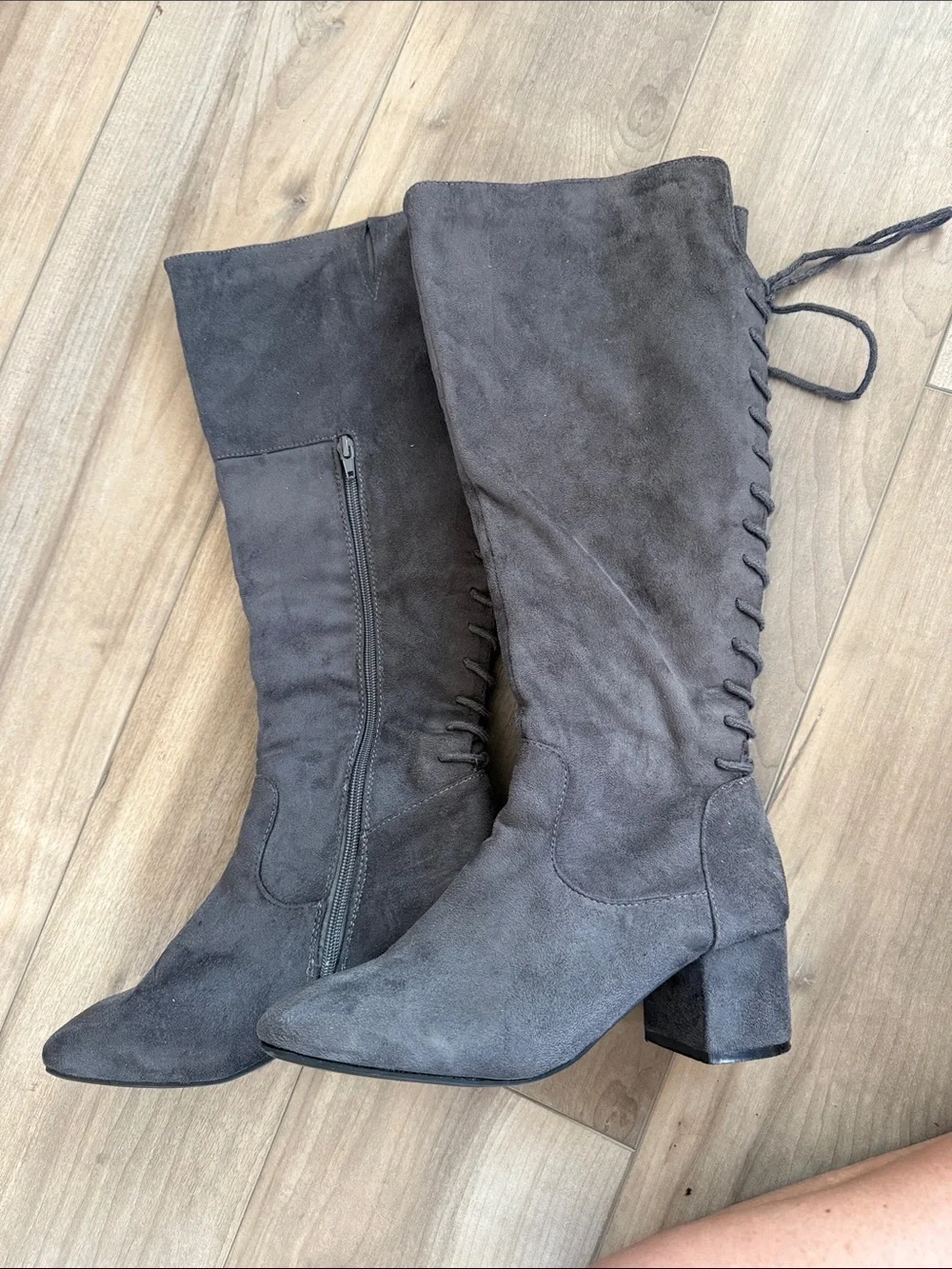 Cato Women’s Gray Suede Mid-Calf Block Heel Boots Size 8